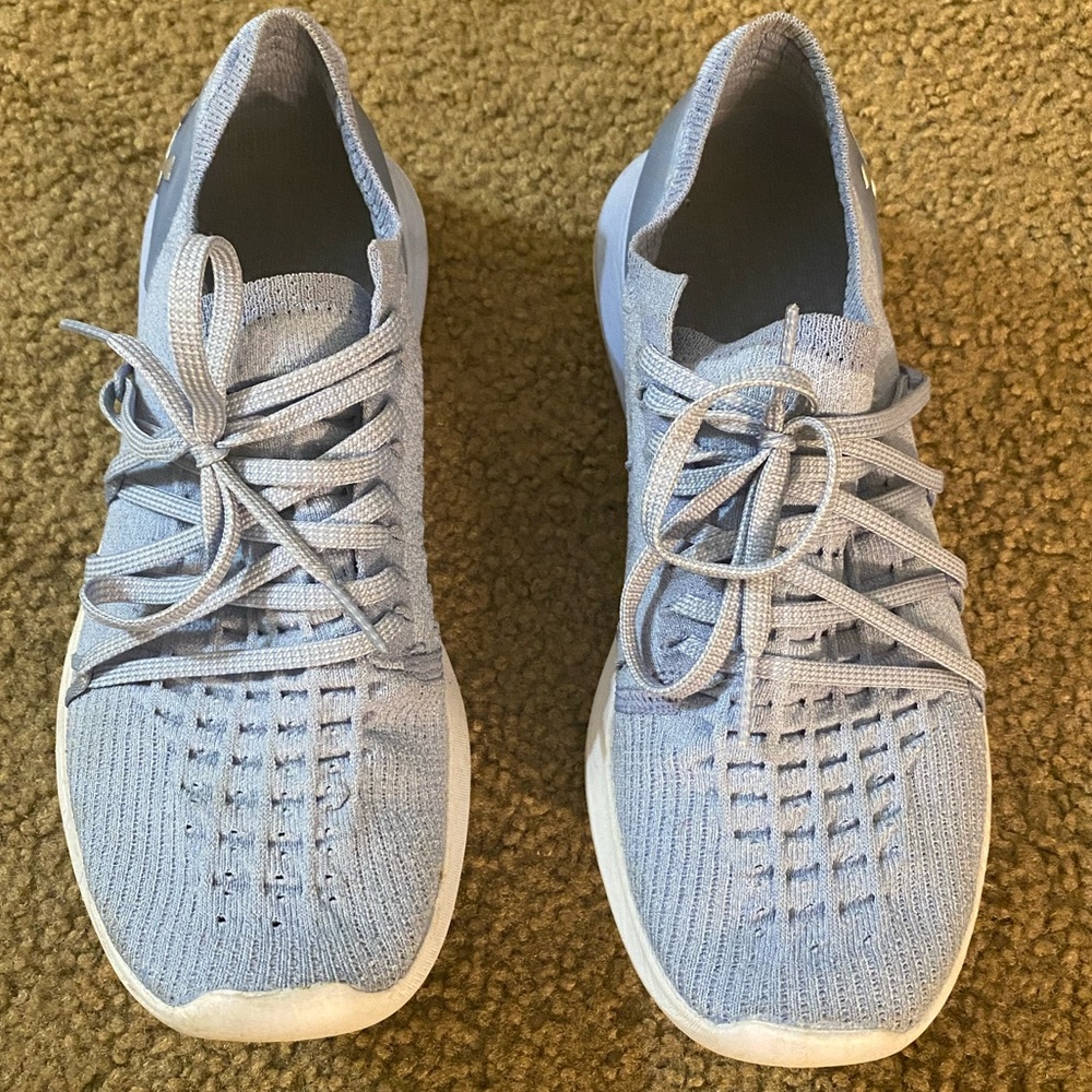 UNDERARMOUR SPEEDFORM SLINGSHOT SNEAKERS (women’s)